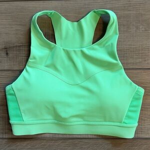 NWOT Green Brooks MOVES WITH ME run sports bra drive 3 34DD w/ pockets!